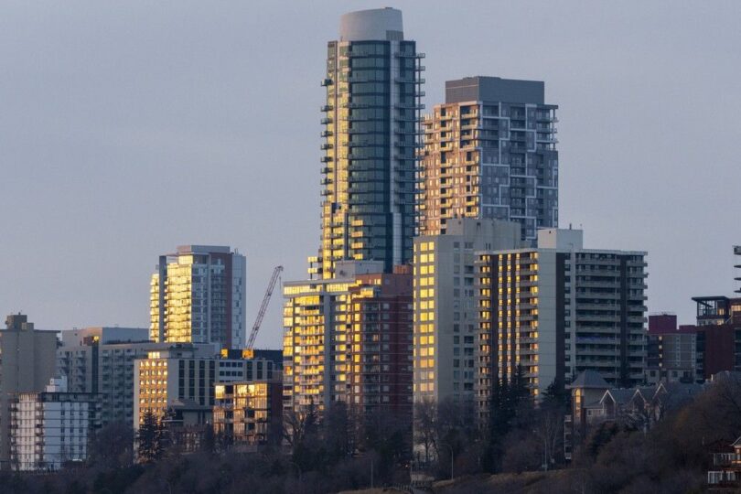 edmonton-affordability-still-a-2025-commercial-real-estate-factor-cbre-report-2, 4267038,